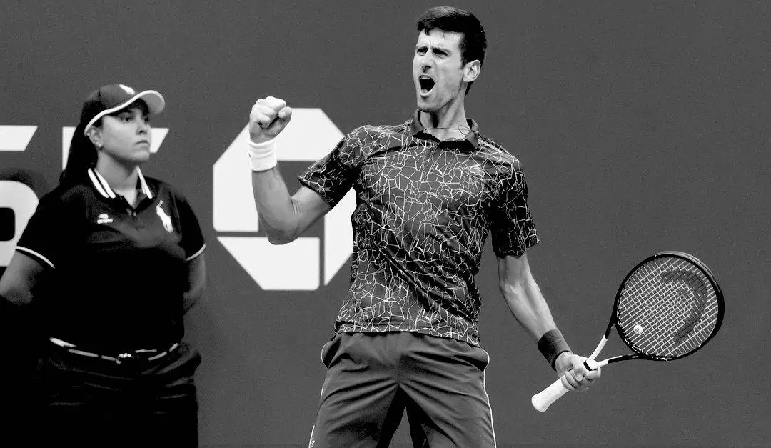 Kampen mellom to legender: Djokovic slo Federer i semifinalen