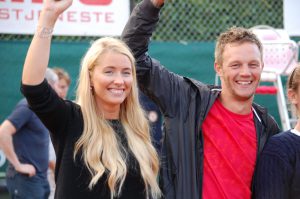 Ingrid Olsen Huus (t.v.) og Joakim Karlsson i Furuset Tennisklubb. Foto: Odd-Sølve I. Grannes.