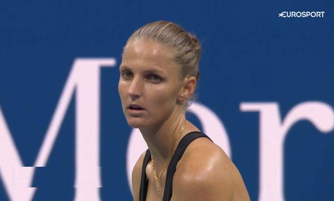 US Open Dag 4: Begge verdensenere komfortabelt videre