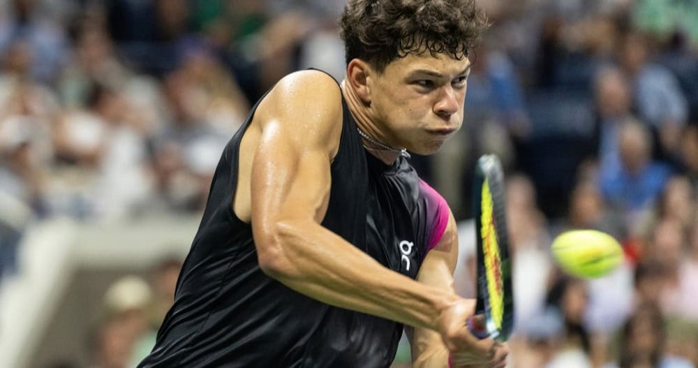 Shelton vant Topp 10 finale i Dallas